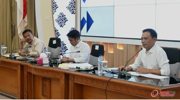 Pemkab Cirebon Ubah Strategi Sampah, Targetkan Pengelolaan Tuntas di Tingkat Desa Pemkab Cirebon Ubah Strategi Sampah, Targetkan Pengelolaan Tuntas di Tingkat Desa