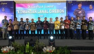 Estafet Kepemimpinan Lanal Cirebon dengan Nuansa Kekeluargaan