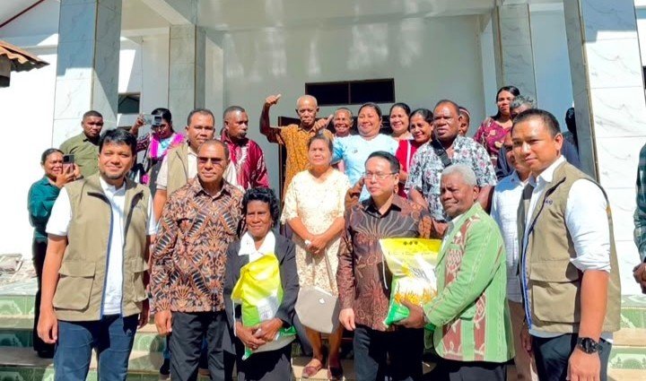 Stok Beras Berlimpah, BULOG Perkuat Gerakan Pangan Murah di Alor
