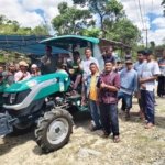 Tak Hanya Bibit 22 Ton, Usman Husin Hadirkan Traktor Roda Empat di Lewa Sumba Timur