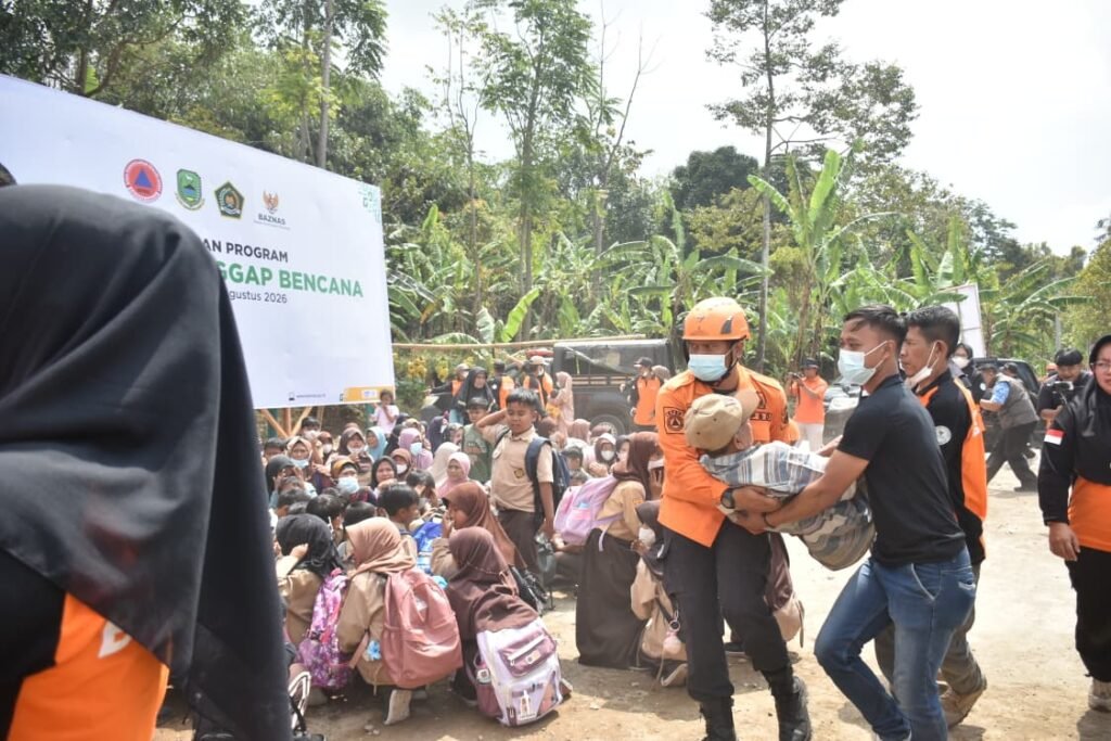 BAZNAS RI Resmi Luncurkan Kampung Tanggap Bencana (KATANA) di Desa Sangkanerang BAZNAS RI Resmi Luncurkan Kampung Tanggap Bencana (KATANA) di Desa Sangkanerang