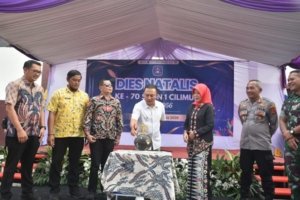 Bupati Kuningan Hadiri Dies Natalis ke-70 SMPN 1 Cilimus, Tegaskan Komitmen Dukungan Kemajuan Pendidikan