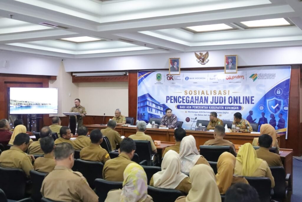 Bupati Kuningan Ingatkan ASN Jauhi Judi Online: Dari Isu Kriminal Bergeser Jadi Ancaman Sosial-Ekonomi Bupati Kuningan Ingatkan ASN Jauhi Judi Online: Dari Isu Kriminal Bergeser Jadi Ancaman Sosial-Ekonomi