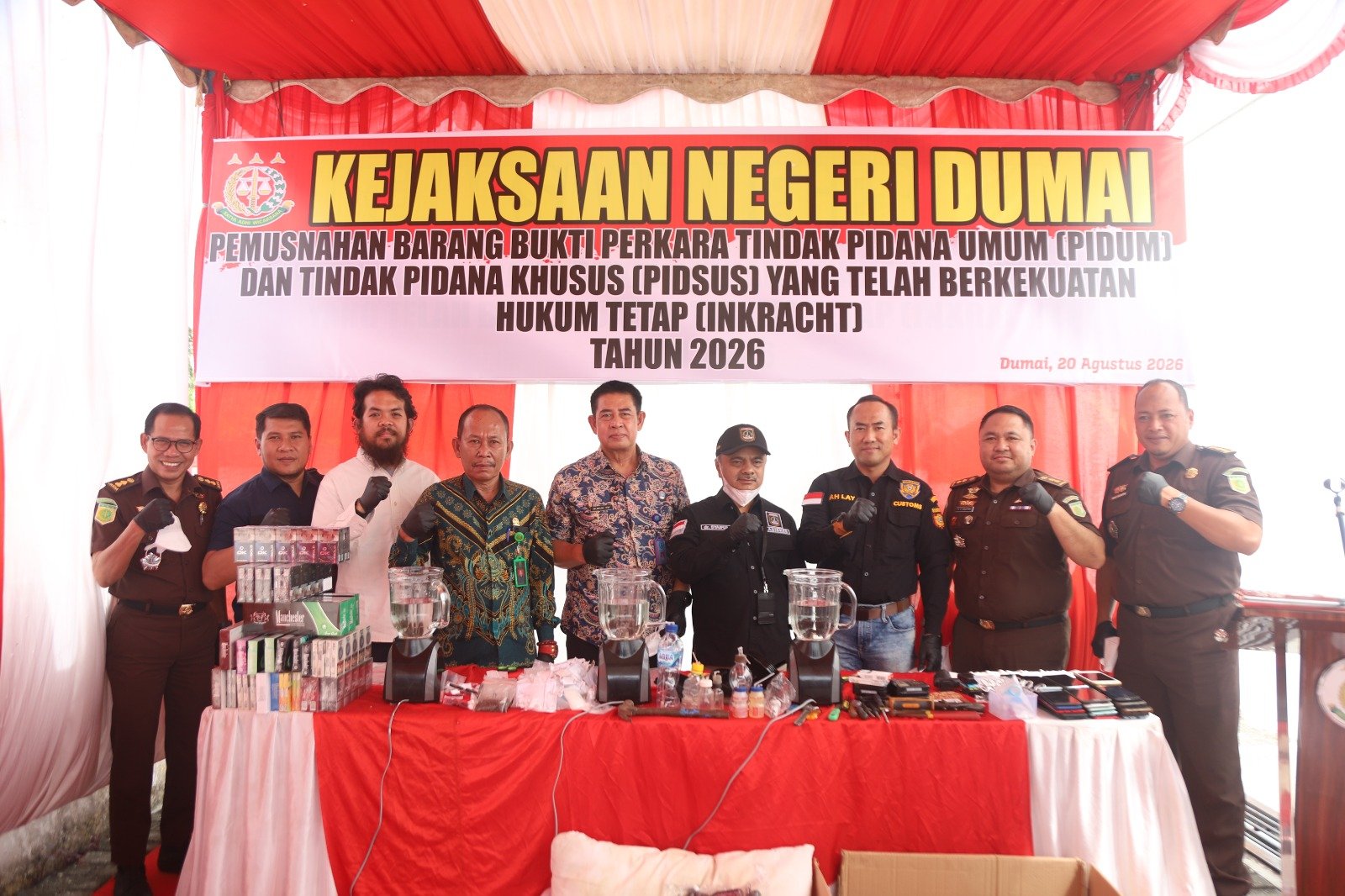 Kejaksaan Negeri Dumai Musnahkan Barang Bukti Periode Maret- Juni 2026 Kejaksaan Negeri Dumai Musnahkan Barang Bukti Periode Maret- Juni 2026