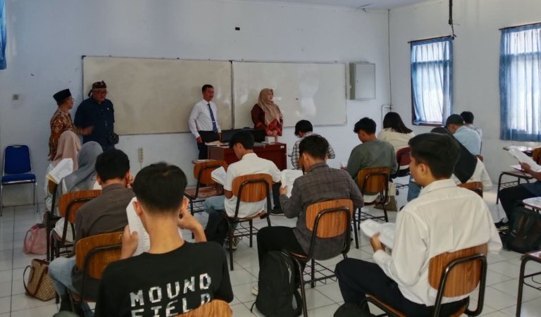300 Lebih Camaba “UNIKU” Ikuti Tes Gelombang ke 2
