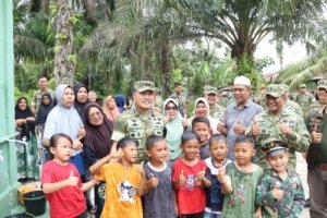 Pangdam XIX Tuanku Tambusai Perkuat Akses Air Bersih Bagi Masyarakat Dumai