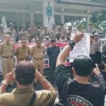 Sebut Jurnalis “Londo Ireng”, Pernyataan Presiden Prabowo Memicu Aksi Damai Ratusan Wartawan di Kuningan
