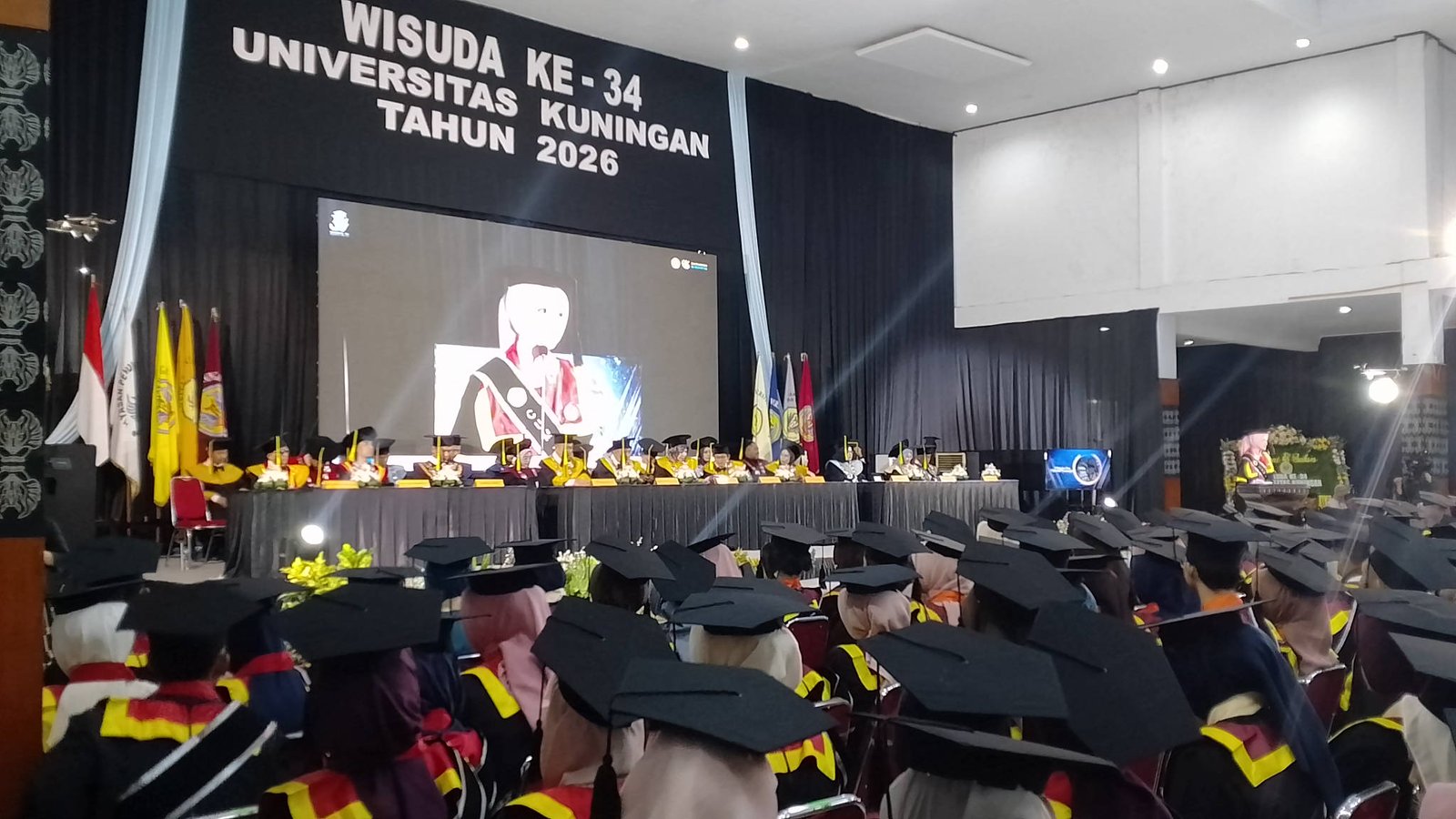 Langkah Awal Gemilang, 1.128 Mahasiswa “UNIKU” Resmi Raih Gelar Sarjana dan Magister