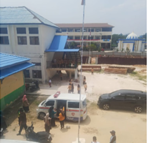Sekitar 20 Siswa Di SDN 13 Buluh Kasab  Dumai Dilarikan ke Rumah Sakit Diduga Keracunan MBG
