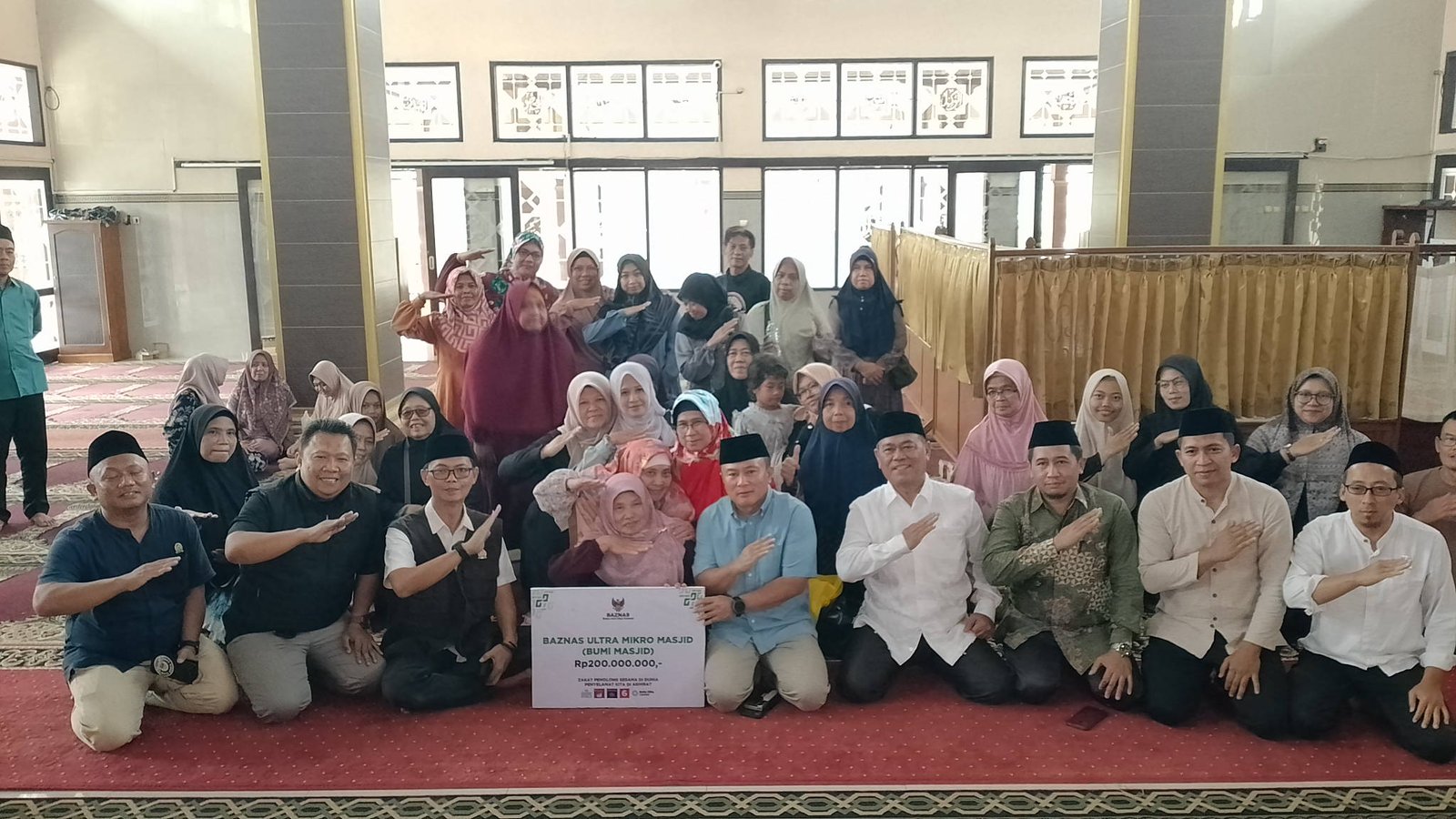 Bantu Mustahik Mandiri, BAZNAS Kuningan Luncurkan Program UMi Berbasis Masjid Bantu Mustahik Mandiri, BAZNAS Kuningan Luncurkan Program UMi Berbasis Masjid