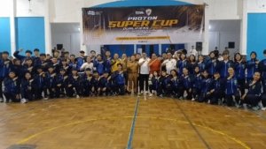 Lepas Atlet Futsal ke Kejurda Jabar, Bupati Kuningan Bakar Semangat Tim Putra-Putri di GOR Ewangga