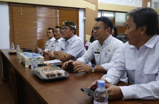 Lebih dari Sekadar Kerja ke Jepang: Pemkab Cirebon Tanamkan ‘Disiplin Samurai’ untuk SDM Lokal Lebih dari Sekadar Kerja ke Jepang: Pemkab Cirebon Tanamkan ‘Disiplin Samurai’ untuk SDM Lokal