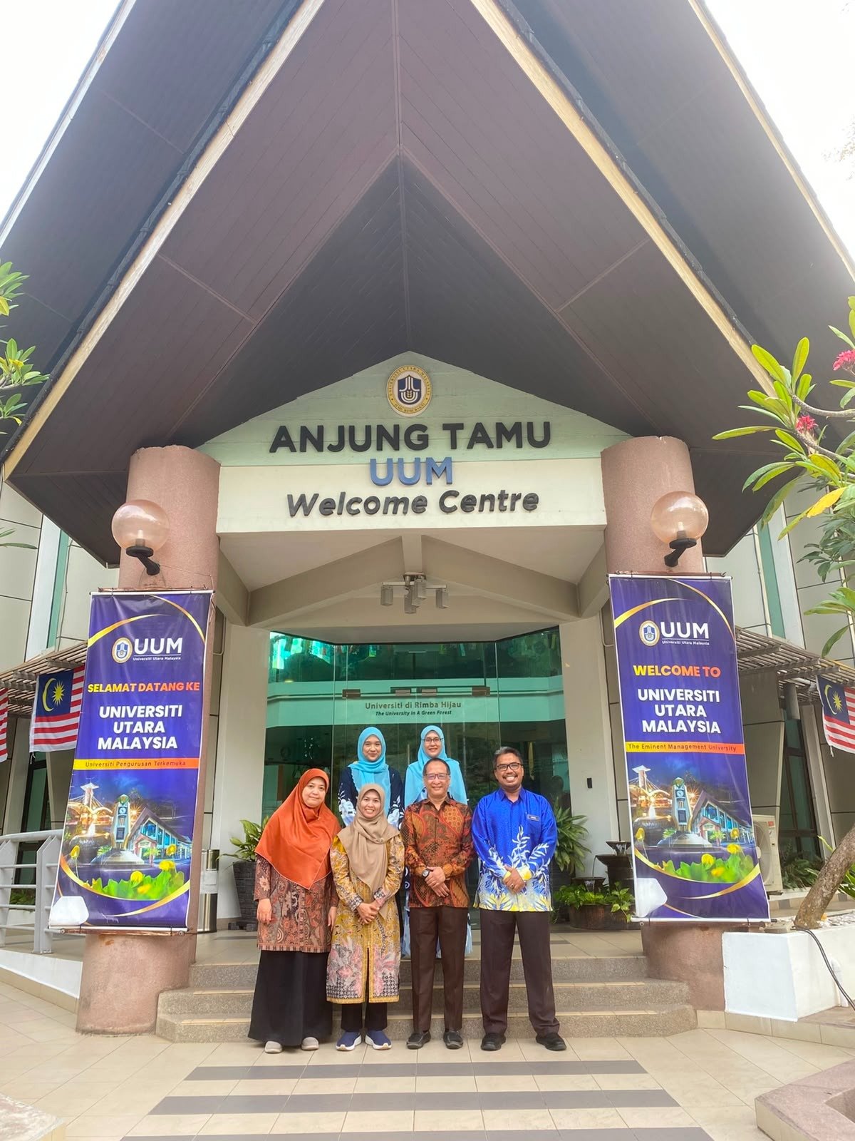 LPM “UNIKU” Lakukan Bechmarking Penjaminan Mutu di “UUM” Negeri Jiran Malaysia LPM “UNIKU” Lakukan Bechmarking Penjaminan Mutu di “UUM” Negeri Jiran Malaysia