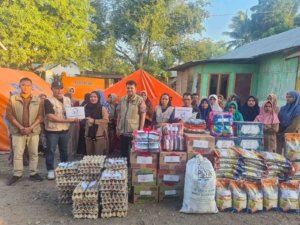 27 Hari Pascagempa, BULOG NTT Terus Salurkan Bantuan bagi Masyarakat Terdampak Bencana Gempa di Pulau Flores