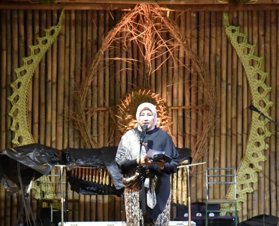 Menjaga Akar Budaya di Era Modern, Wabup Kuningan Apresiasi Puncak Hibar Budaya ke-6 Saung Kopi Hawwu Menjaga Akar Budaya di Era Modern, Wabup Kuningan Apresiasi Puncak Hibar Budaya ke-6 Saung Kopi Hawwu
