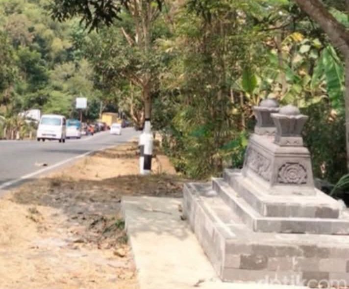 Makam Ki Angkong di Magelang Penuh Misteri Makam Ki Angkong di Magelang Penuh Misteri