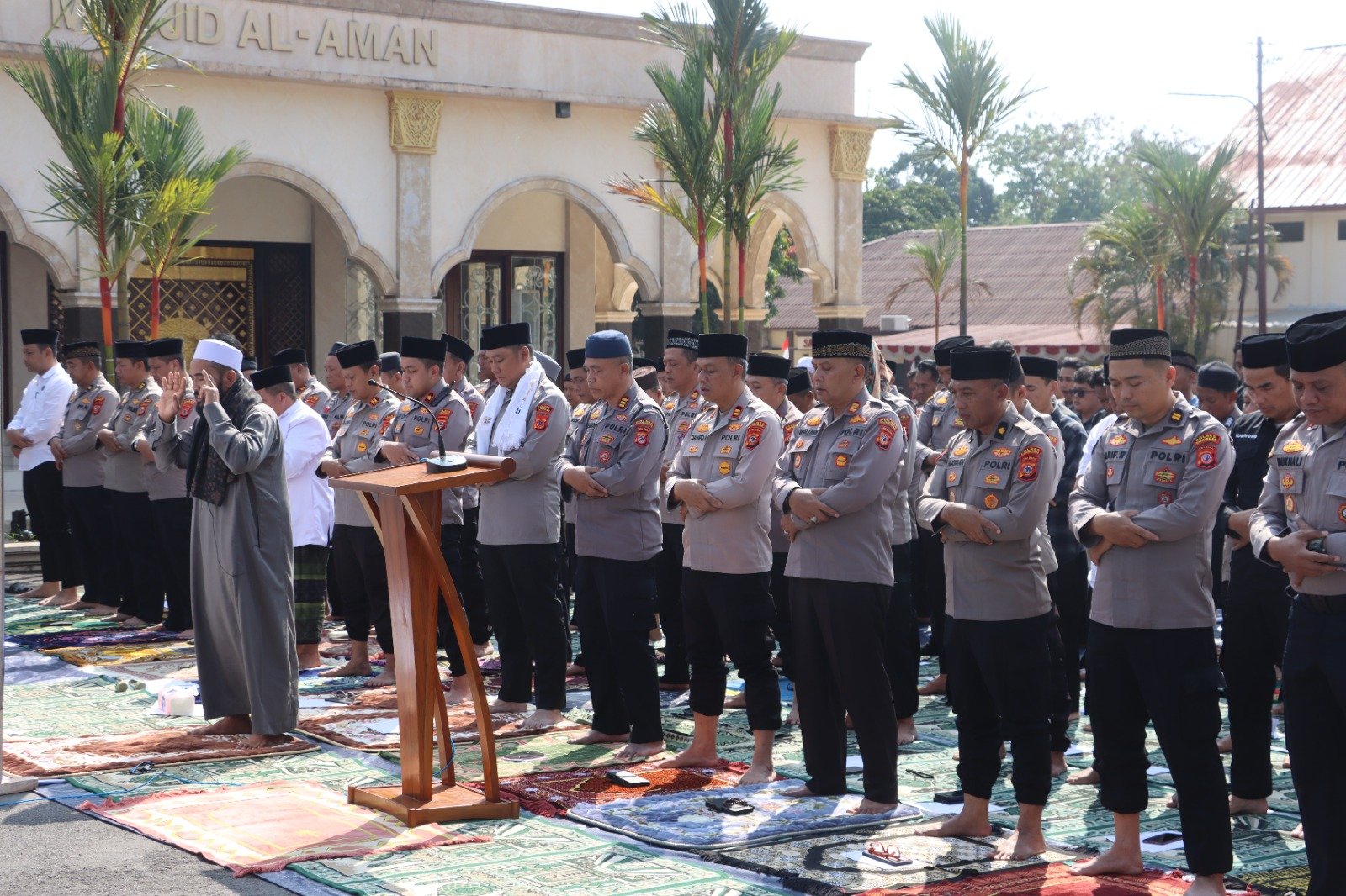 Atasi Kemarau Panjang, Polres Kuningan Gelar Shalat Istisqo dan Istighosah