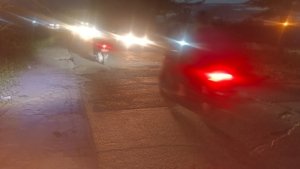 Akses Jalan Utama Dumai–Pelintung Rusak Parah dan Gelap, Warga Minta Perusahaan KID Tanggung Jawab