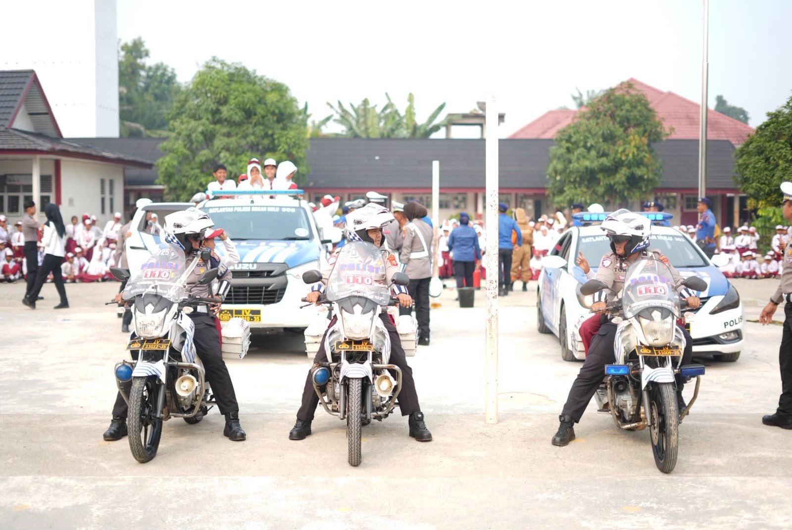 PJU dan Kapolsek Polres Rohul Serentak Turun ke Sekolah, Canangkan Green Policing dan Cegah Karhutla