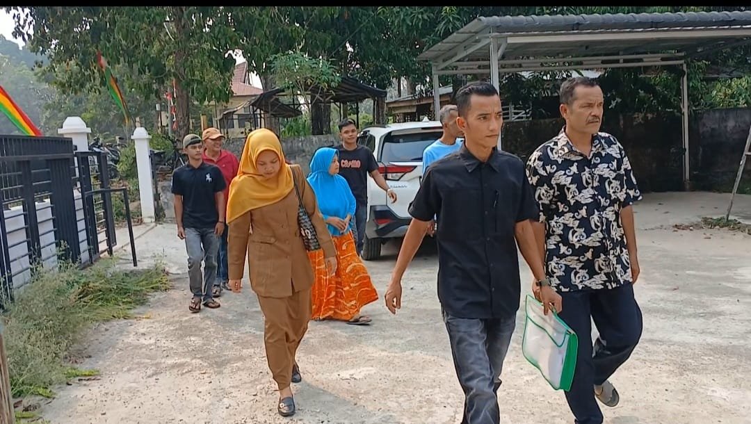 puluhan Simpatisan, Roki Herpanda Daftar Bakal Calon Kades RTB puluhan Simpatisan, Roki Herpanda Daftar Bakal Calon Kades RTB