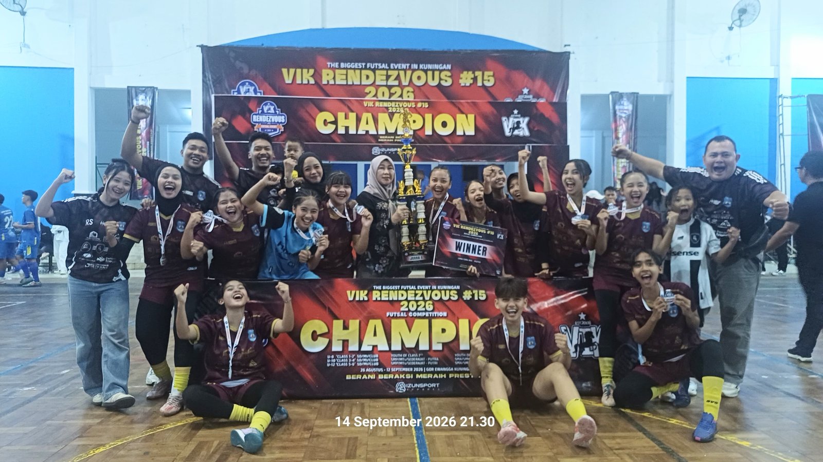 Tutup Turnamen VIK Rendezvous Futsal #15, Wabup Kuningan Tuti Andriani: Olahraga Wadah Pembentukan Karakter Generasi Muda Tutup Turnamen VIK Rendezvous Futsal #15, Wabup Kuningan Tuti Andriani: Olahraga Wadah Pembentukan Karakter Generasi Muda
