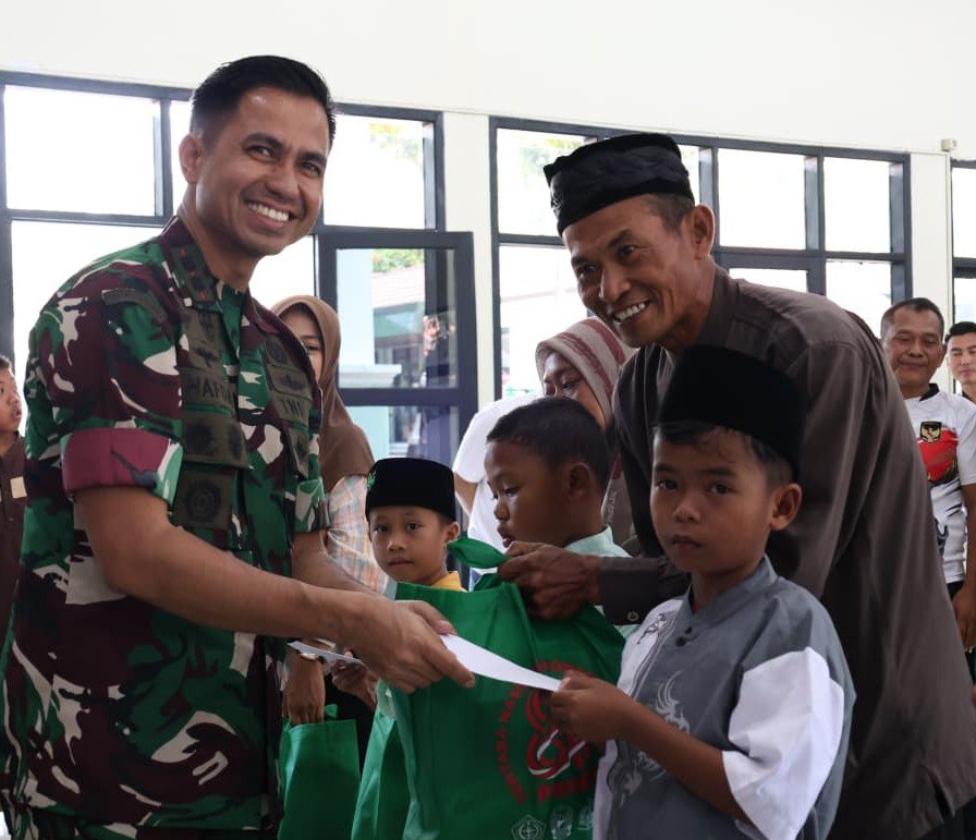 Semarakan HUT TNI ke-81, Kodim 0615/KNG Gelar Khitanan dan Pengobatan Massal Gratis Semarakan HUT TNI ke-81, Kodim 0615/KNG Gelar Khitanan dan Pengobatan Massal Gratis