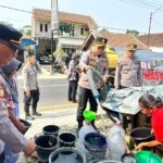Kemarau Memuncak, Polres Kuningan Pasok Air Bersih ke Desa Cibeureum