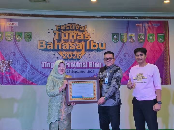 Rokan Hulu Raih Juara Umum FTBI Tingkat Provinsi Riau 2026 Rokan Hulu Raih Juara Umum FTBI Tingkat Provinsi Riau 2026