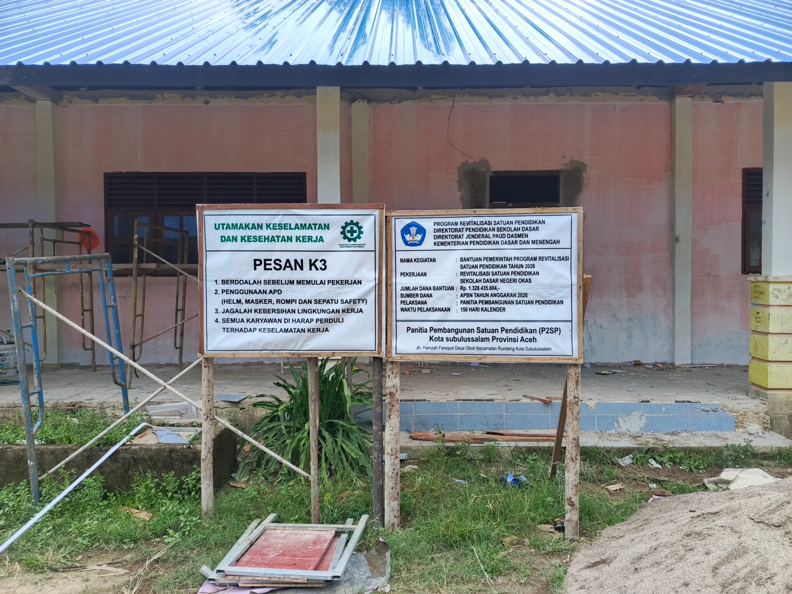 Kepala SDN Okas Oboh Bantah Sekolah Kosong, KBM Dipindahkan karena Renovasi. Kepala SDN Okas Oboh Bantah Sekolah Kosong, KBM Dipindahkan karena Renovasi.