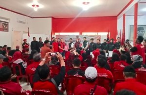 Perkuat Sayap Hukum dan Tanggap Bencana, DPC PDIP Cirebon Lantik BBHR dan BAGUNA Periode 2026-2030