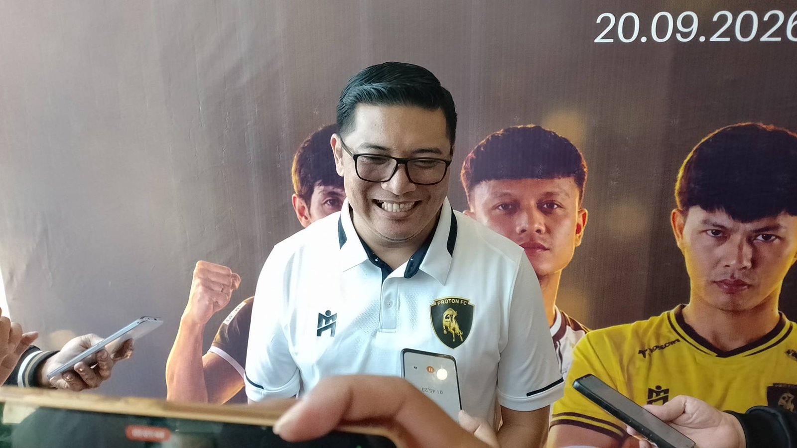 Lolos Kasta Tertinggi Futsal Nasional, Proton FC Kuningan Rayakan Ulang Tahun ke-2 dan Luncurkan Skuad PFL 2026-2027 Lolos Kasta Tertinggi Futsal Nasional, Proton FC Kuningan Rayakan Ulang Tahun ke-2 dan Luncurkan Skuad PFL 2026-2027