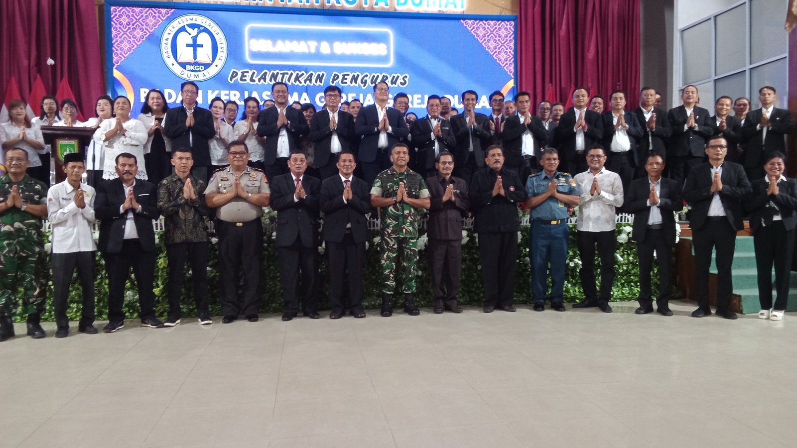 Danrem 031/Wira Bima Hadiri Pelantikan Pengurus Badan Kerjasama Gereja-gereja Dumai (BKGD) Masa Bakti 2026-2030 Danrem 031/Wira Bima Hadiri Pelantikan Pengurus Badan Kerjasama Gereja-gereja Dumai (BKGD) Masa Bakti 2026-2030