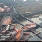 Dini Hari, Masjid Al Barokah di Cirebon Terbakar, Diduga Akibat Korsleting Listrik