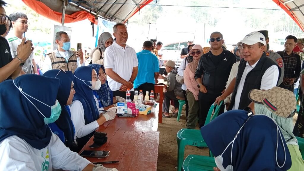 Bupati Saba Lembur Hadir di Subang, Dekatkan Pelayanan Publik dan Hibur Masyarakat Bupati Saba Lembur Hadir di Subang, Dekatkan Pelayanan Publik dan Hibur Masyarakat