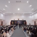 Mahasiswa Baru Universitas Kuningan Ikuti Technical Meeting PKKMB 2026 “UNIKU RAHAYU”