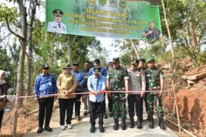 TMMD Imbangan ke-129 Selesai, Akses Wisata dan Perkebunan Desa Gunungmanik Kini Terbuka