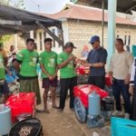 Pertama Kali Terima Bantuan, Nelayan Mamboro Sumba Tengah Sambut Antusias 5 Mesin Diesel dan 200 Pcs Jaring