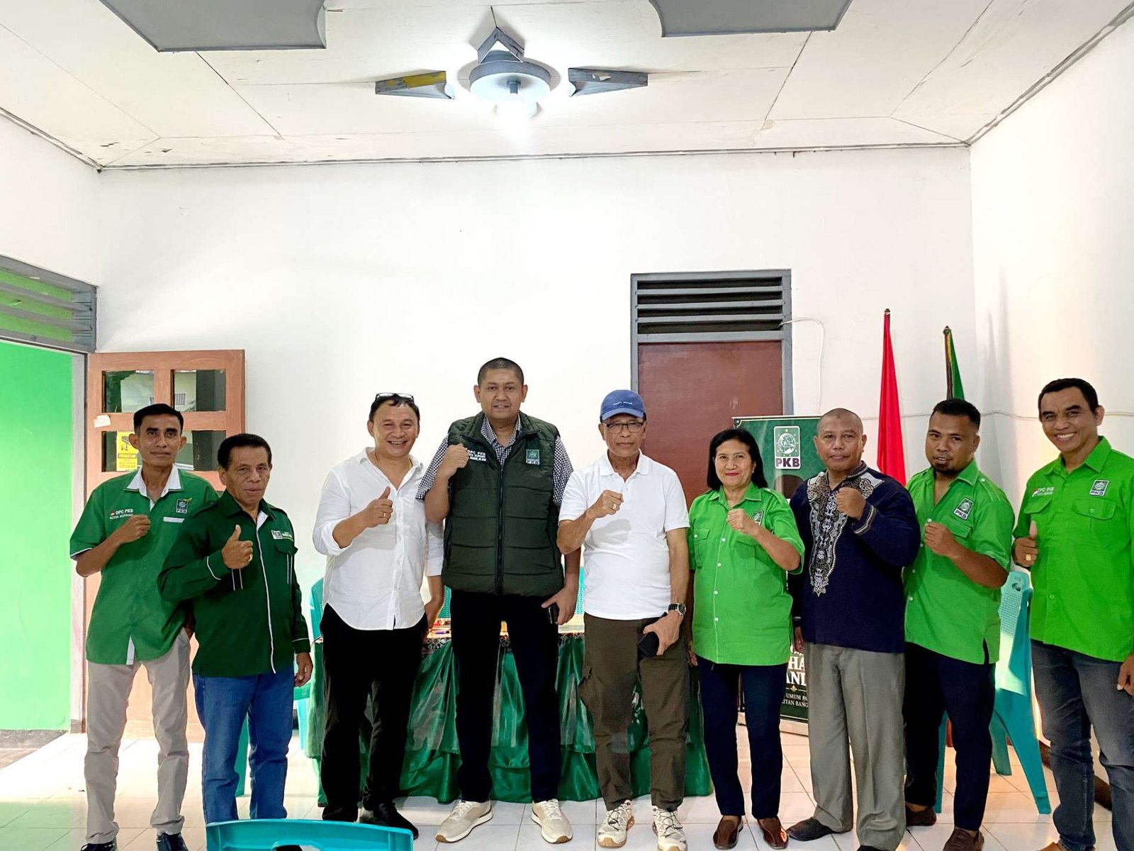 PKB Kota Kupang Bahas Konsolidasi Kader dari PAC hingga Ranting Bersama Usman Husin dan Celly Nganggus PKB Kota Kupang Bahas Konsolidasi Kader dari PAC hingga Ranting Bersama Usman Husin dan Celly Nganggus