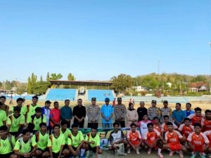 Usman Husin Cup III Resmi Bergulir di Rote Ndao, Dibuka Langsung Kapolres Henry Irawan: 48 Tim Berebut Piala Bergilir