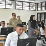 Pemkab Kuningan Gelar Profiling 3.000 ASN Berbasis Digital, Wabup Tuti Andriani Pantau Langsung di SMKN 3