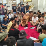 Tolak Geothermal Gunung Ciremai, Mahasiswa Gelar Aksi di Pemkab Kuningan