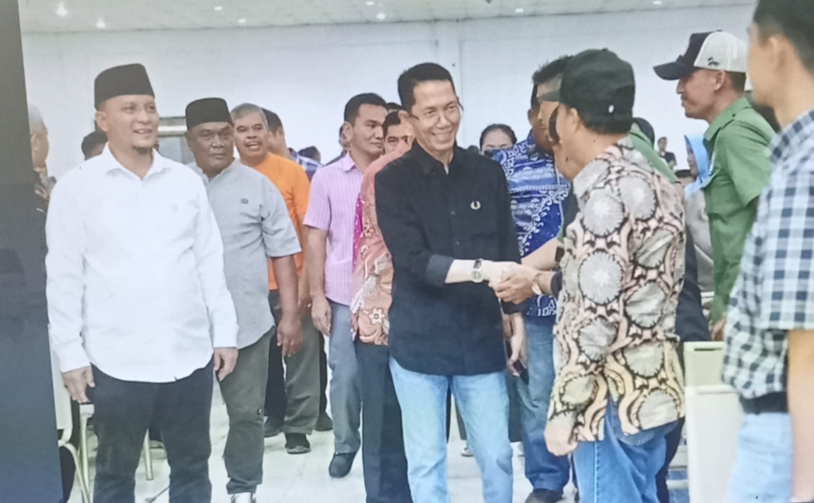 Wali Kota Amsakar Achmad Dorong Kolaborasi Pemerintah dan Masyarakat Wali Kota Amsakar Achmad Dorong Kolaborasi Pemerintah dan Masyarakat