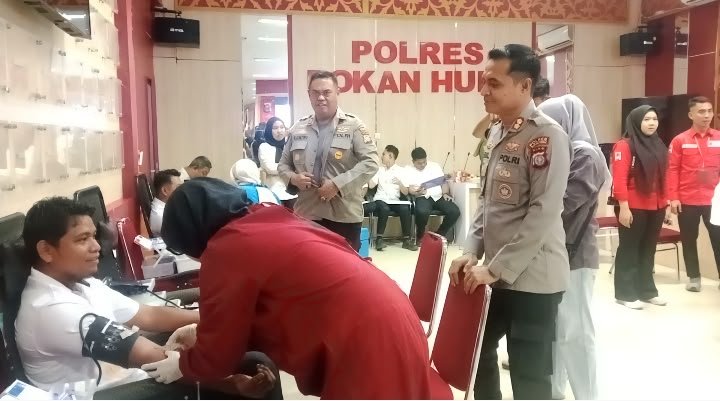 Tak Sekadar Seremonial, HUT Humas Polri ke-75 di Rohul Diisi Donor Darah dan Bansos