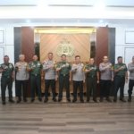Perkuat Sinergitas TNI–Polri, Pangdam XXV/Sultan Mahmud Riayat Syah Silaturahmi dengan Kapolda Kepri