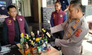 Polres Kuningan Sita 1.708 Botol Miras dan Puluhan Gram Sabu, Tegaskan Ormas Dilarang Swepping
