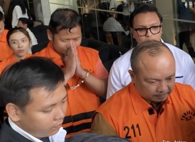 KPK Tahan 5 Tersangka di Lingkungan BNPB