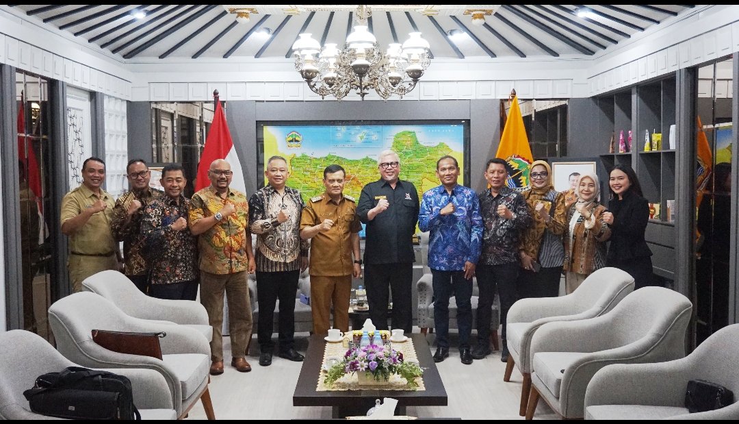 Kongres XXIV Ikatan Notaris Indonesia Resmi Digelar di Semarang: Usung Semangat Kebersamaan Menuju Indonesia Emas Kongres XXIV Ikatan Notaris Indonesia Resmi Digelar di Semarang: Usung Semangat Kebersamaan Menuju Indonesia Emas