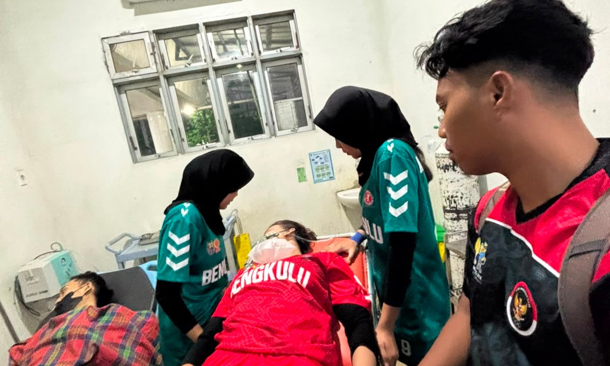 Lima Atlet Sempat Dirawat, Tim Bola Tangan Bengkulu Tetap Raih Dua Medali di Kejurnas 2026 Lima Atlet Sempat Dirawat, Tim Bola Tangan Bengkulu Tetap Raih Dua Medali di Kejurnas 2026