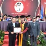 Bupati Kuningan Raih Penghargaan UPI Award 2026, Satu-Satunya Kepala Daerah di Jabar yang Apresiasi Pendidikan Inklusif