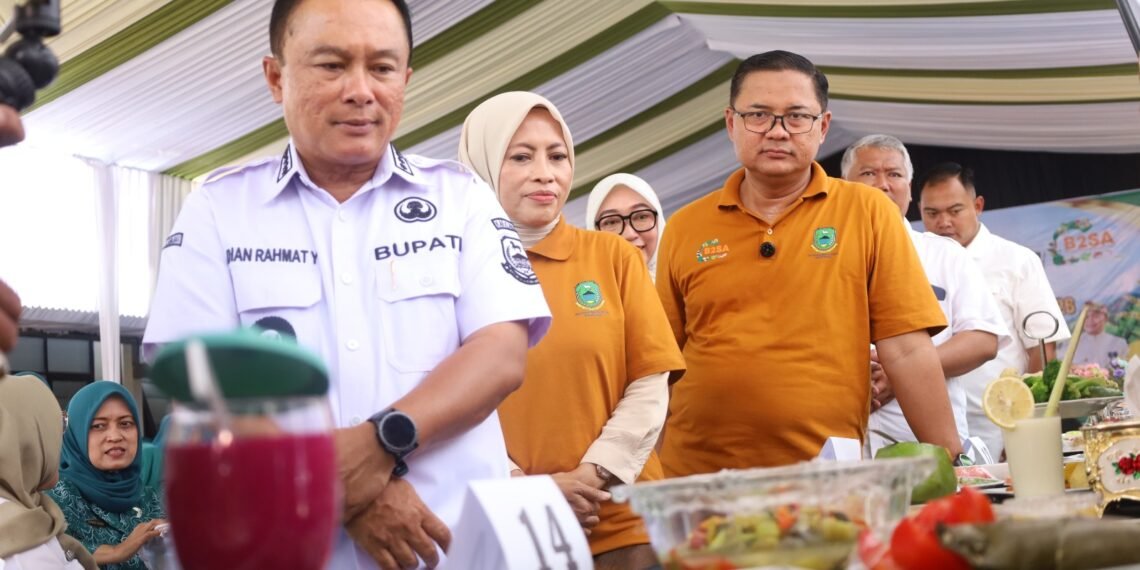 Dorong Diversifikasi Pangan, Bupati Kuningan Ajak Masyarakat Olah Potensi Lokal Lewat Lomba Cipta Menu HPS ke-46 Dorong Diversifikasi Pangan, Bupati Kuningan Ajak Masyarakat Olah Potensi Lokal Lewat Lomba Cipta Menu HPS ke-46